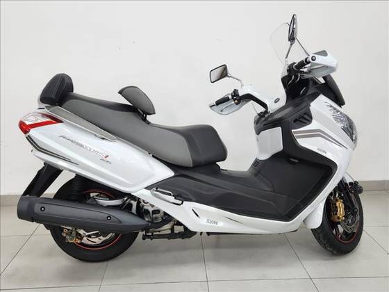 DAFRA MAXSYM 400i 